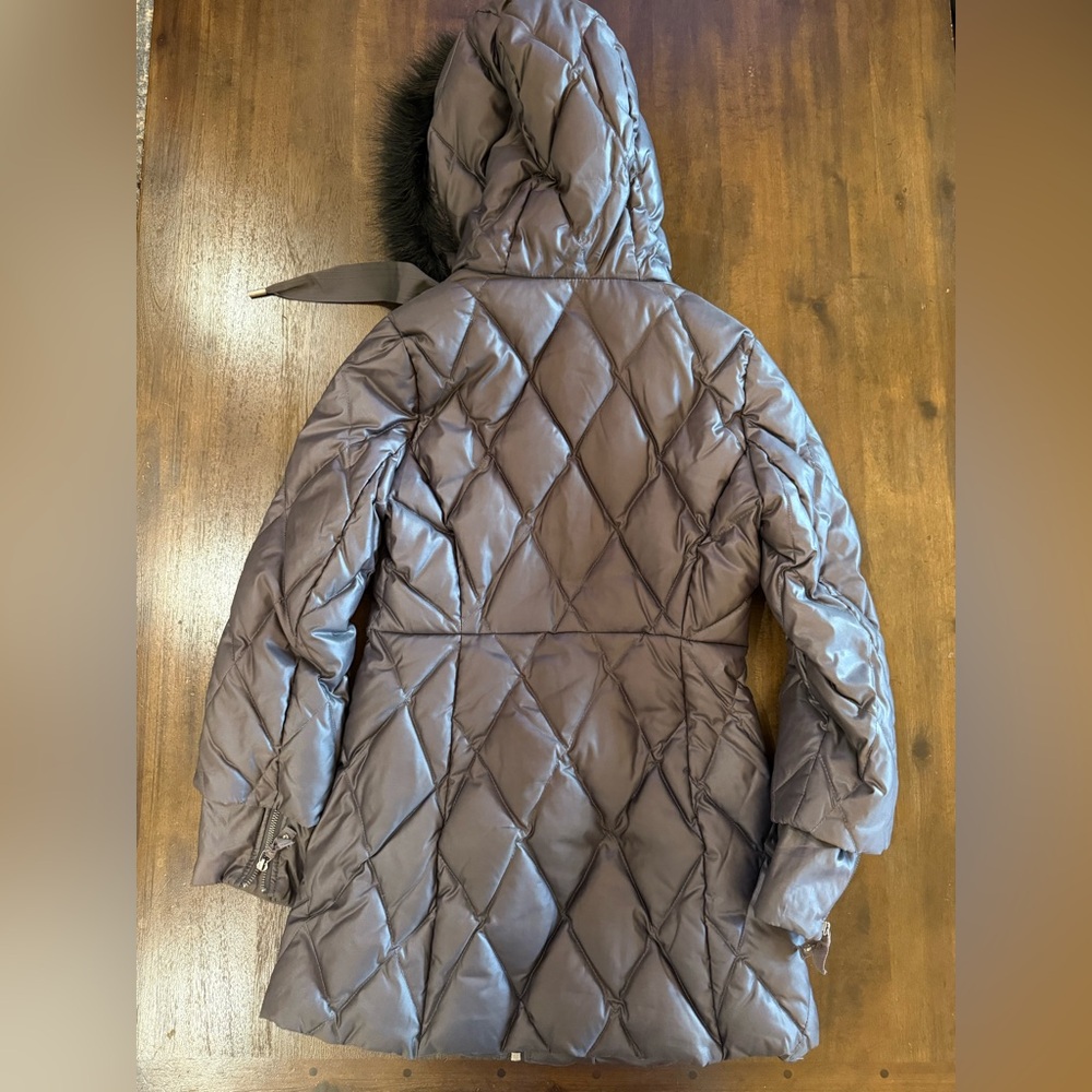 Juicy Couture Long Gray Puffer Coat with Faux Fur Trim Hood - Picture 5 of 5